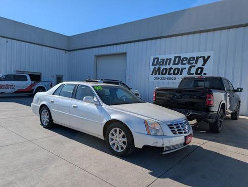 White Diamond Clearcoat 2008 Cadillac DTS