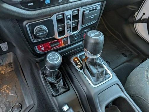 2025 Jeep Wrangler 4xe Sport