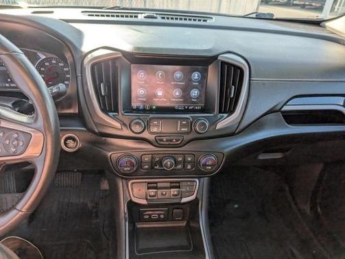 2022 GMC Terrain AT4