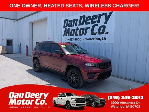 Velvet Red Pearlcoat 2025 Jeep Grand Cherokee Laredo