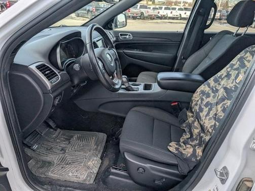 2018 Jeep Grand Cherokee Laredo E