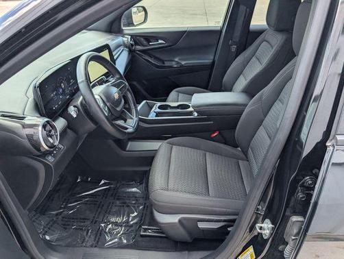 Mosaic Black Metallic 2025 Chevrolet Equinox LT