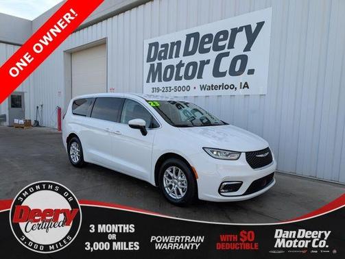 2023 Chrysler Pacifica Touring-L