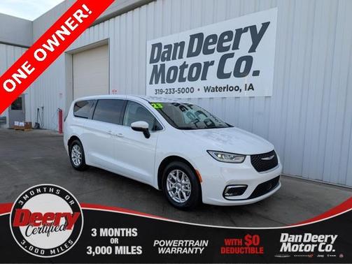 2023 Chrysler Pacifica Touring-L