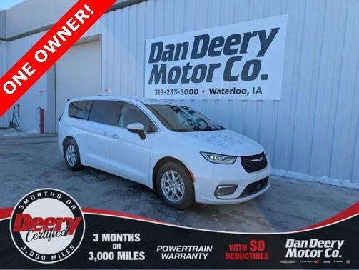 2023 Chrysler Pacifica Touring-L