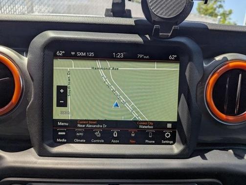 2022 Jeep Gladiator Overland