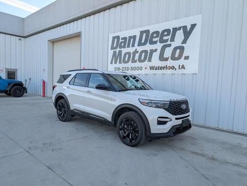 2024 Ford Explorer ST-Line