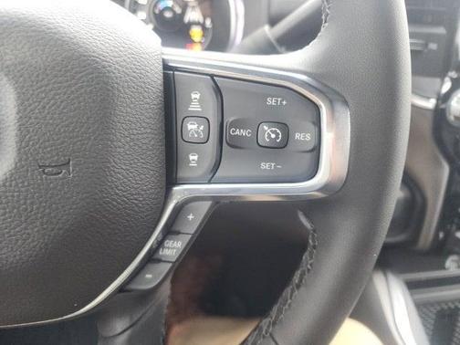 Diamond Black 2027 RAM 2500 Laramie