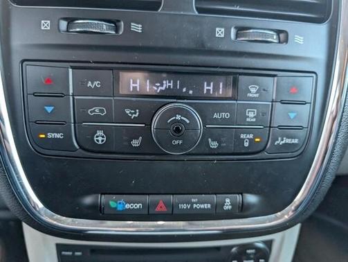 2012 Chrysler Town & Country Touring-L