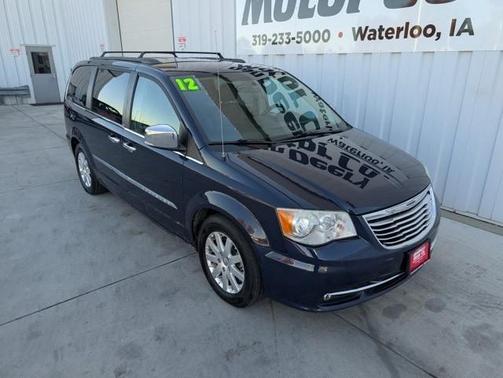 2012 Chrysler Town & Country Touring-L