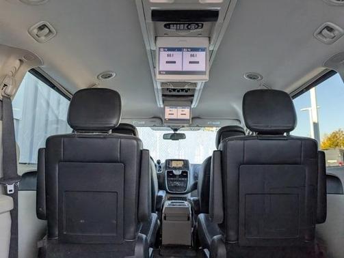 2012 Chrysler Town & Country Touring-L