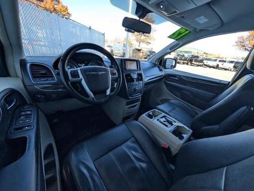 2012 Chrysler Town & Country Touring-L