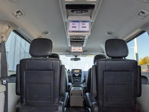 2012 Chrysler Town & Country Touring-L