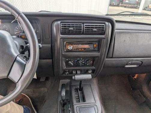 2000 Jeep Cherokee Sport