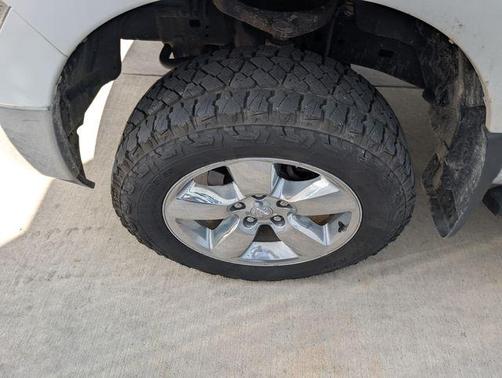 Bright White Clearcoat 2015 RAM 1500 Big Horn