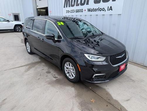 Diamond Black 2024 Chrysler Pacifica Touring-L