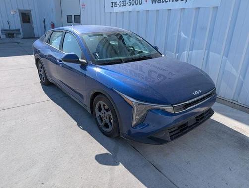 Deep Sea Blue 2025 Kia K4