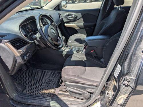 Diamond Black 2017 Jeep Cherokee Latitude