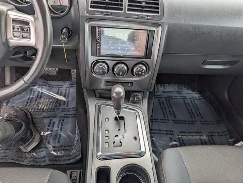 Toreador Red 2014 Dodge Challenger SXT