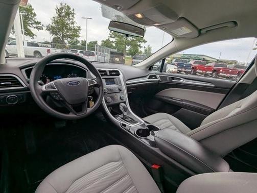 2016 Ford Fusion S