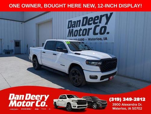 Bright White Clearcoat 2025 RAM 1500 Big Horn/Lone Star