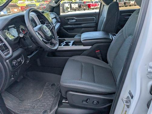 Bright White Clearcoat 2025 RAM 1500 Big Horn/Lone Star