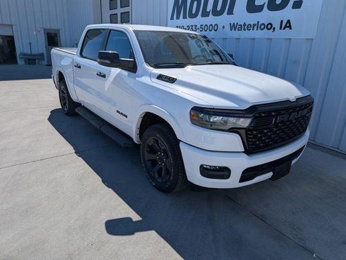Bright White Clearcoat 2025 RAM 1500 Big Horn/Lone Star