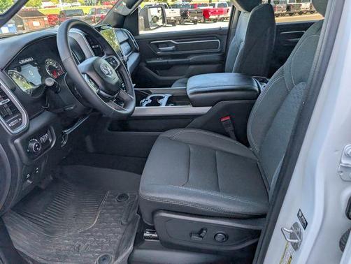 Bright White Clearcoat 2025 RAM 1500 Big Horn/Lone Star