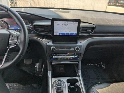 Blue Metallic 2020 Ford Explorer Limited