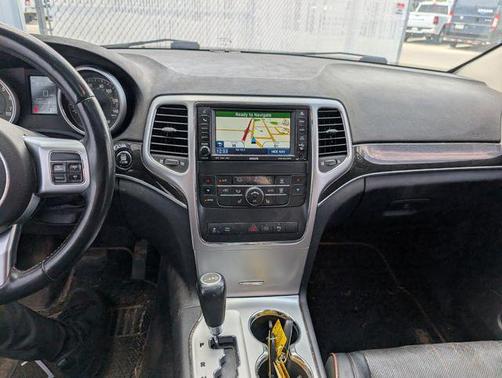 Bronze Star Pearlcoat 2011 Jeep Grand Cherokee Laredo