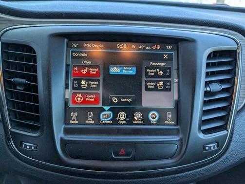 2015 Chrysler 200 C