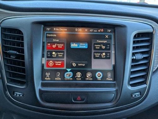 2015 Chrysler 200 C