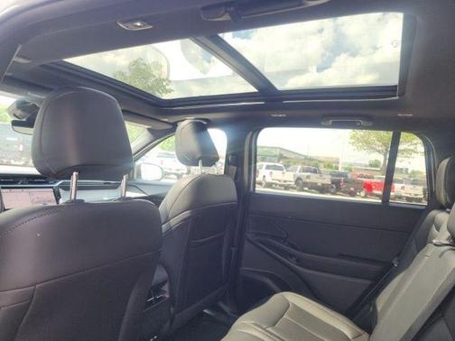 Silver Zynith Clearcoat 2026 Jeep Cherokee LAREDO/LIMITED