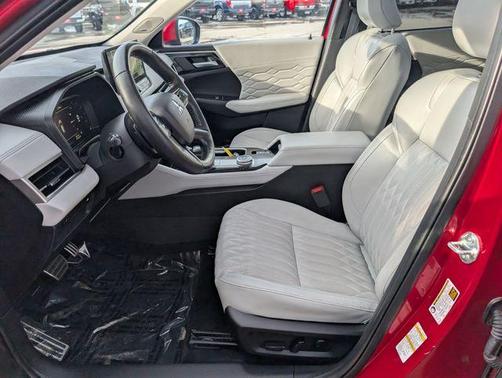 2025 Mitsubishi Outlander SEL