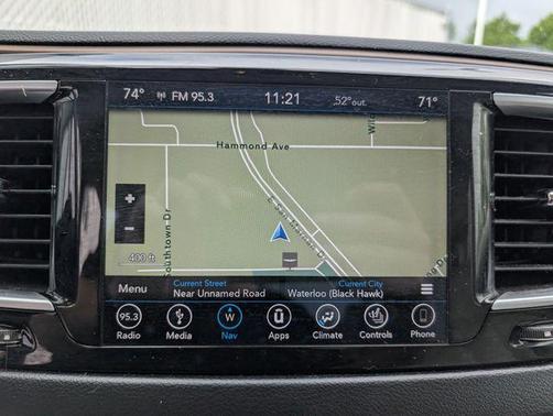 Brilliant Black Crystal Pearlcoat 2018 Chrysler Pacifica Touring-L Plus