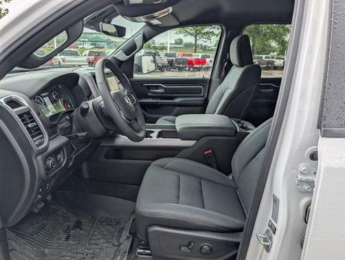 Bright White Clearcoat 2025 RAM 1500 Big Horn/Lone Star