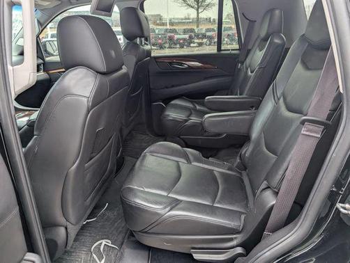 2015 Cadillac Escalade Luxury