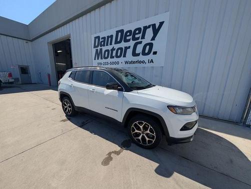 Bright White Clearcoat 2025 Jeep Compass Limited
