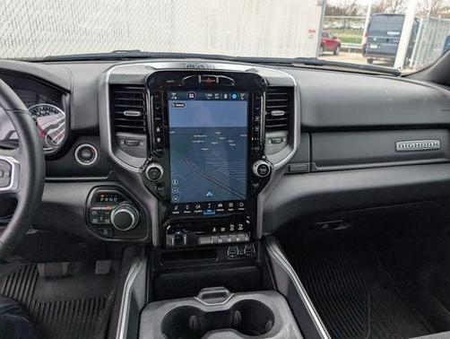 Bright White Clearcoat 2024 RAM 1500 Big Horn/Lone Star