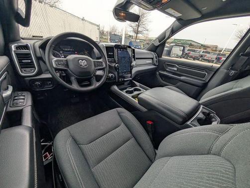 Bright White Clearcoat 2024 RAM 1500 Big Horn/Lone Star