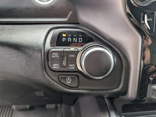 Bright White Clearcoat 2024 RAM 1500 Big Horn/Lone Star