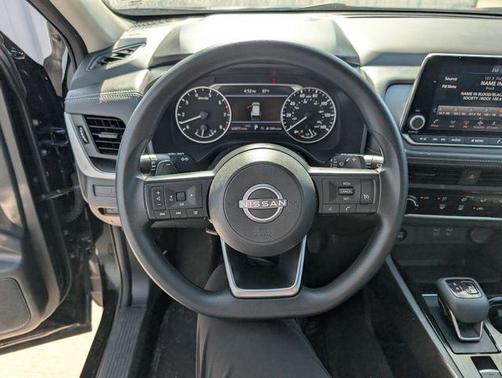 Super Black 2024 Nissan Rogue S