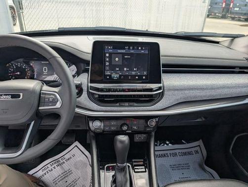 Diamond Black 2025 Jeep Compass Latitude