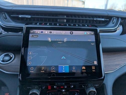 2024 Jeep Grand Cherokee Summit