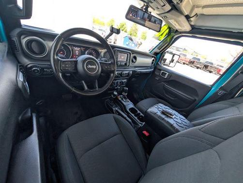 Bikini Pearlcoat 2020 Jeep Wrangler Unlimited Sport