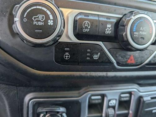 Bikini Pearlcoat 2020 Jeep Wrangler Unlimited Sport