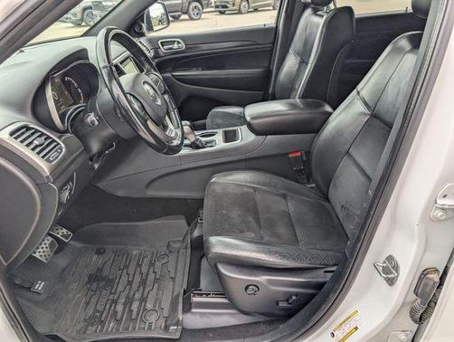 Bright White Clearcoat 2018 Jeep Grand Cherokee Altitude