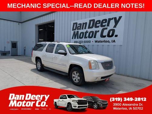 White Diamond Clearcoat 2011 GMC Yukon XL 1500 SLT