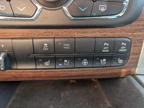 Granite Crystal Clearcoat Metallic 2018 RAM 2500 Laramie