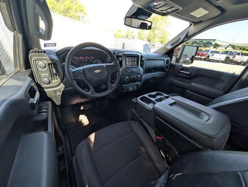 Slate Gray Metallic 2024 Chevrolet Silverado 2500 Custom
